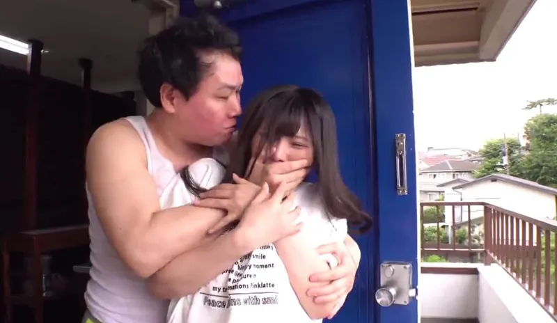 Tình đầu của tôi đã bị gã cạnh nhà đụ tơi tả